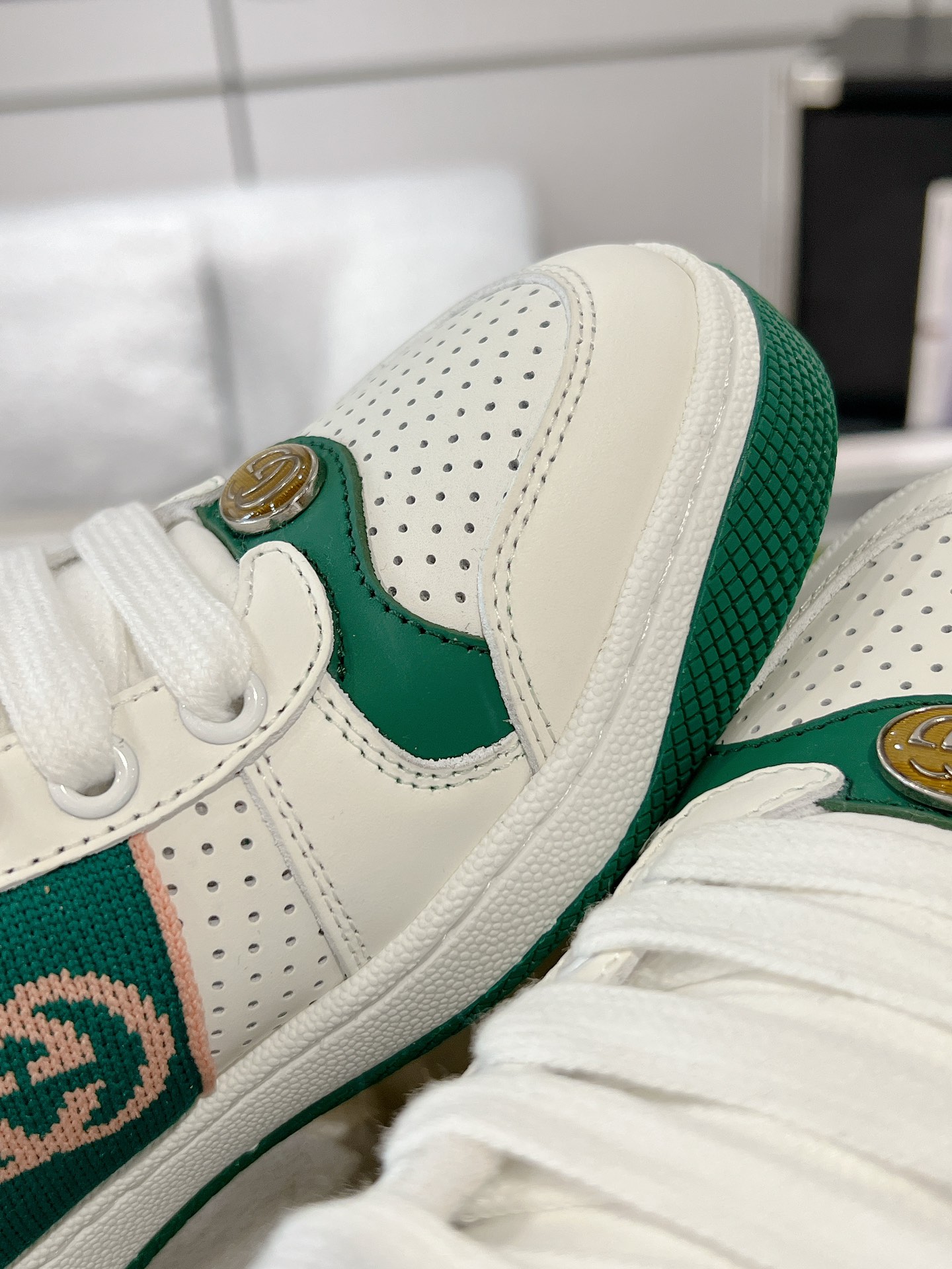 Gucci Sneakers-126