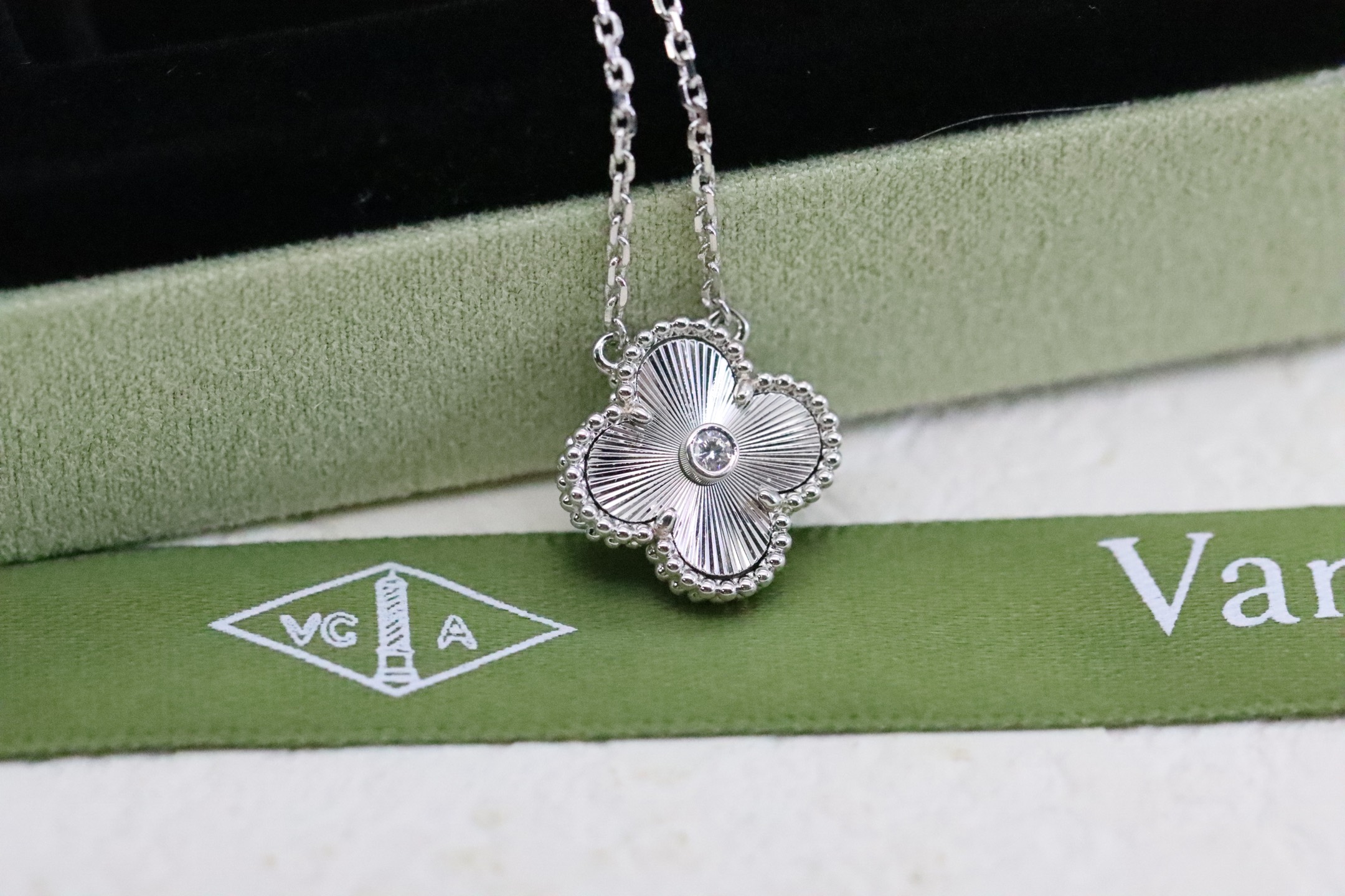 Van Cleef & Arpels necklace-18