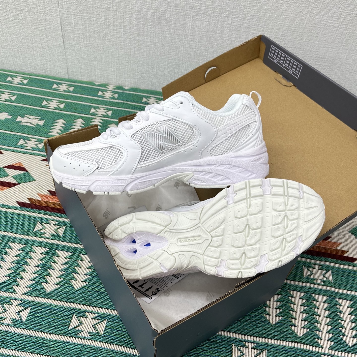 New Balance Sneakers-163