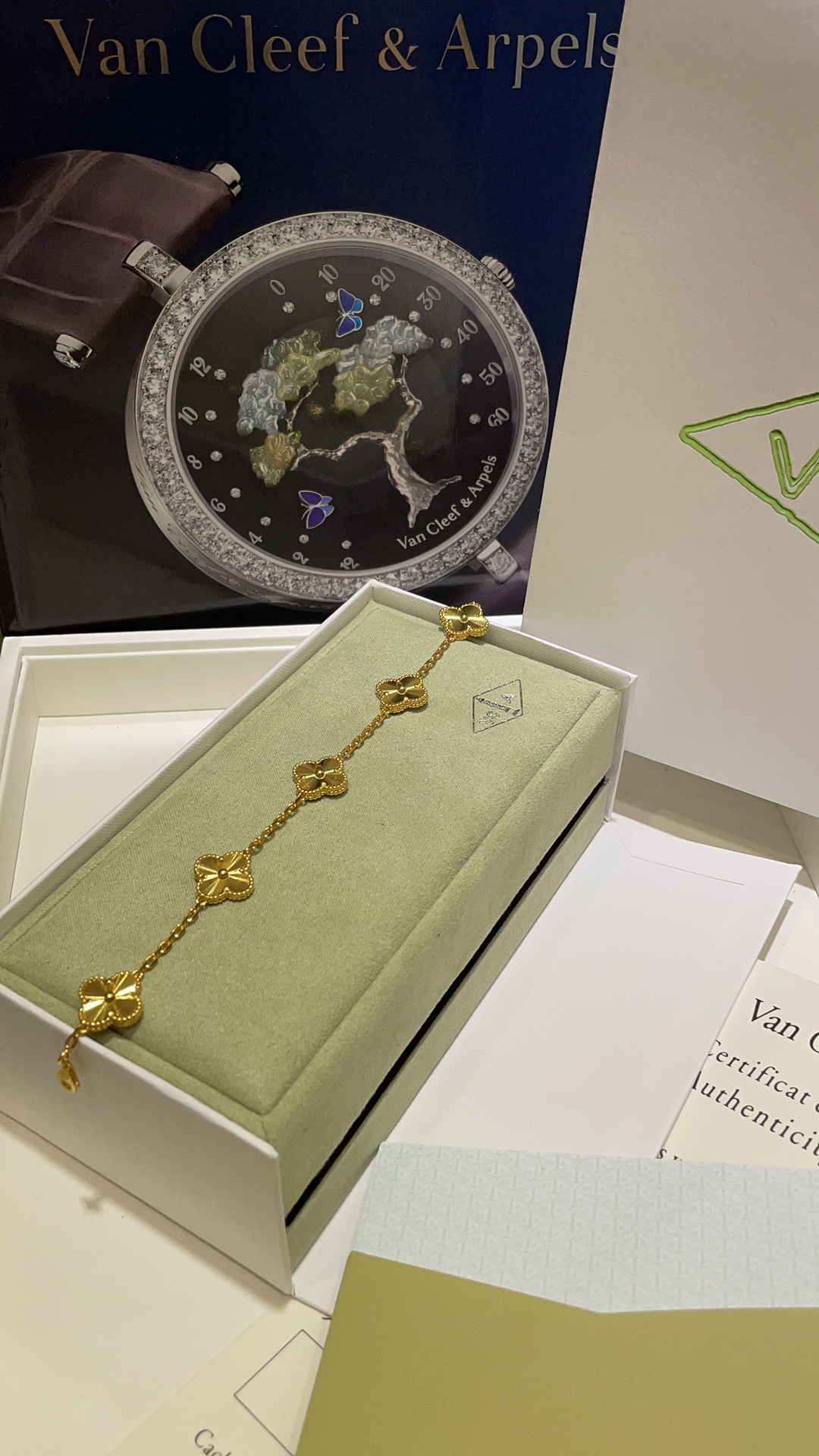 Van Cleef & Arpels Bracelet-105