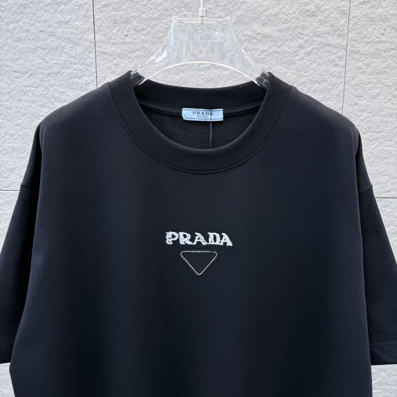 Prada clothing-102