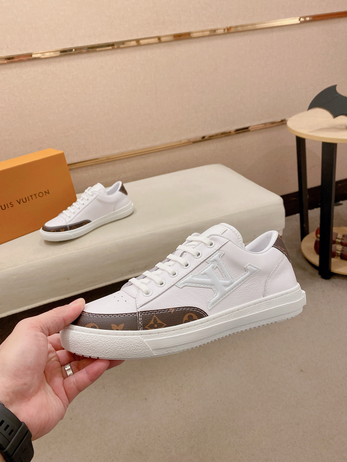 Lv Sneakers-96