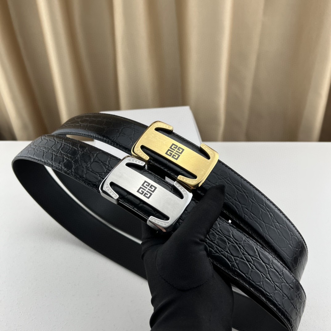 Givenchy belt-90