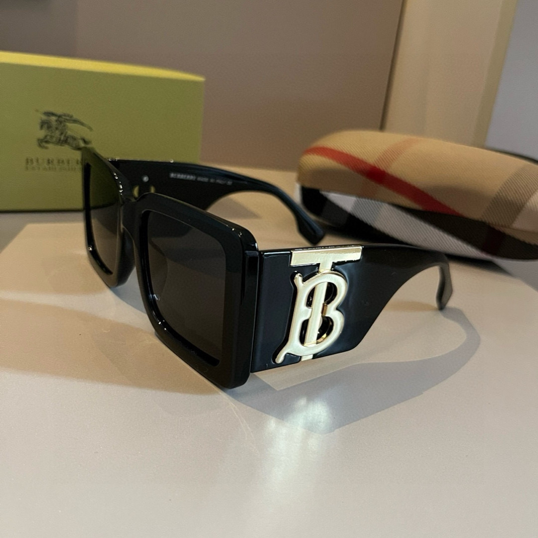 Burberry glasses-18
