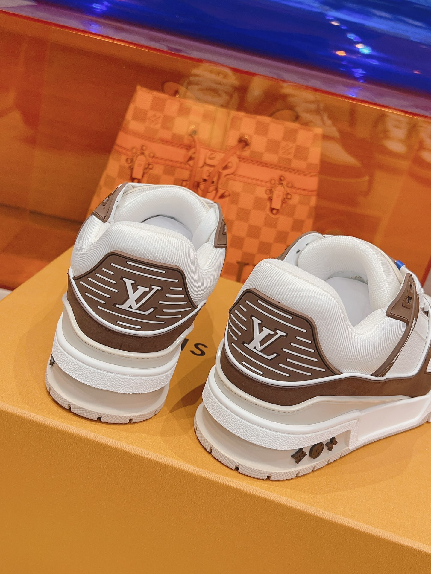 Lv Sneakers-10