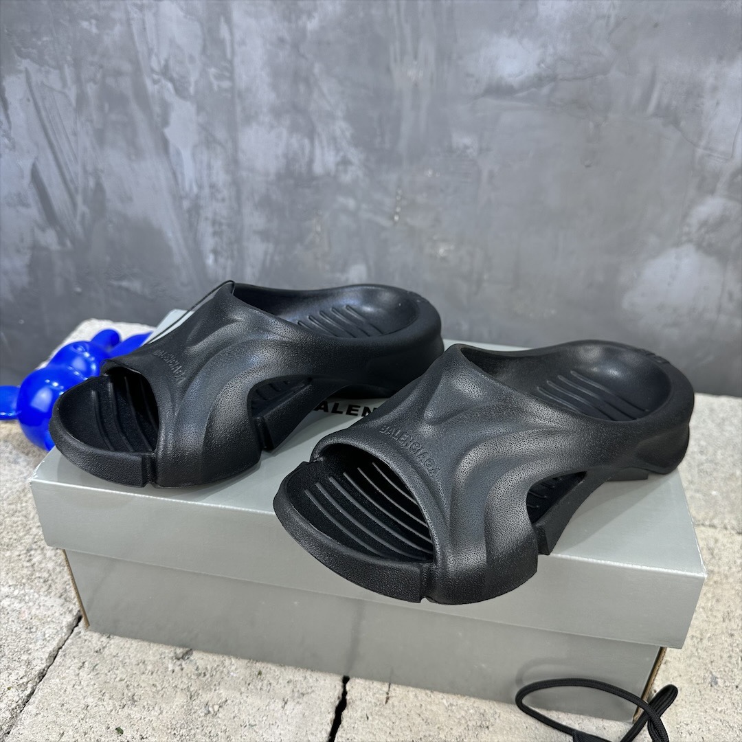 Balenciaga Summer footwear
