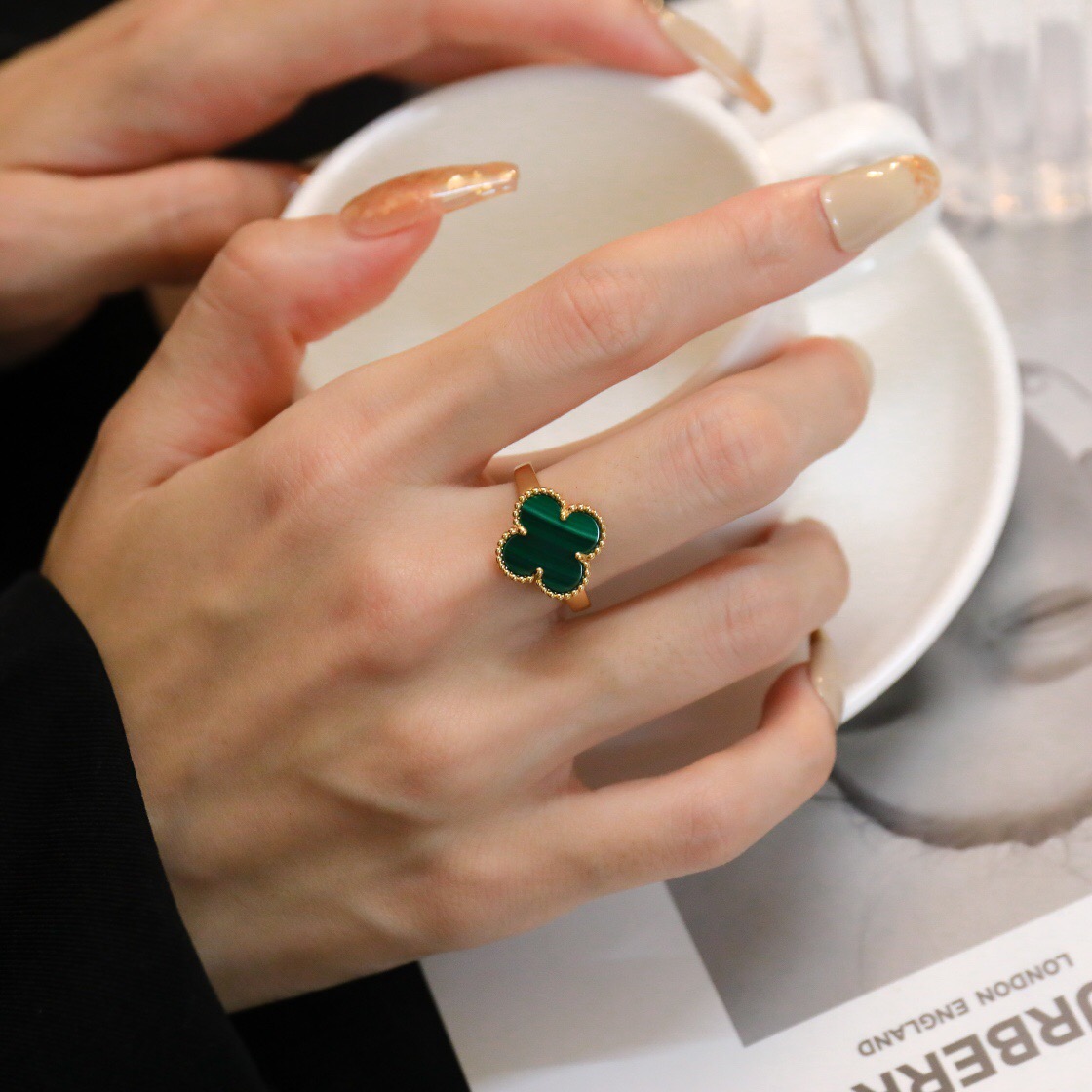 Van Cleef & Arpels ring-16
