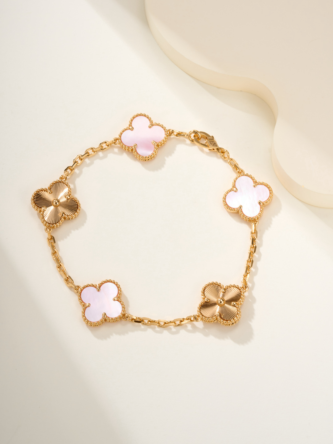 Van Cleef & Arpels Bracelet-83