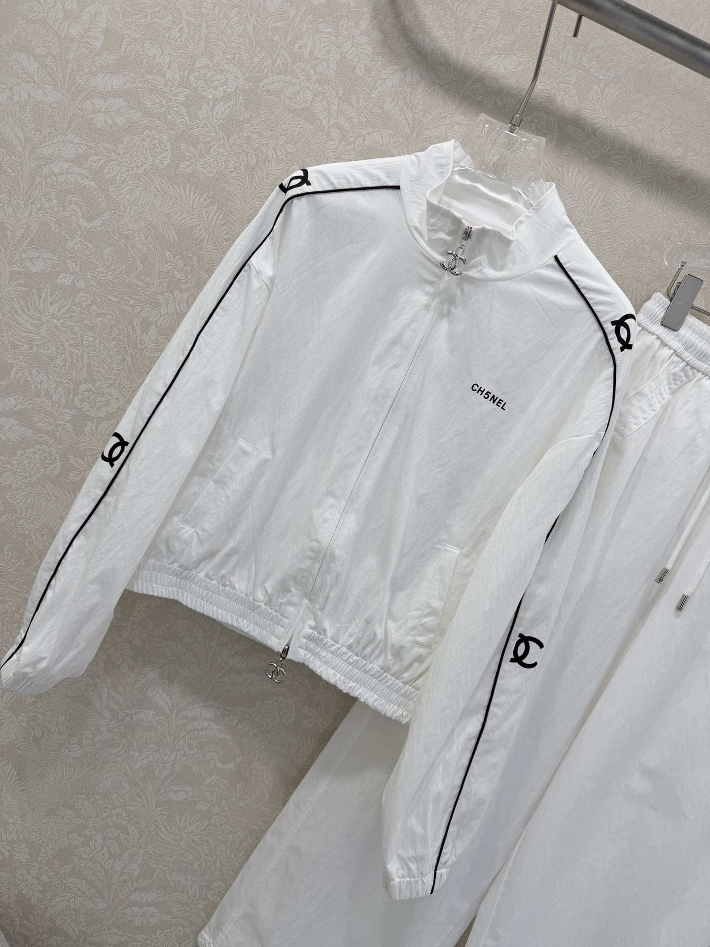 Chanel Clothing-164