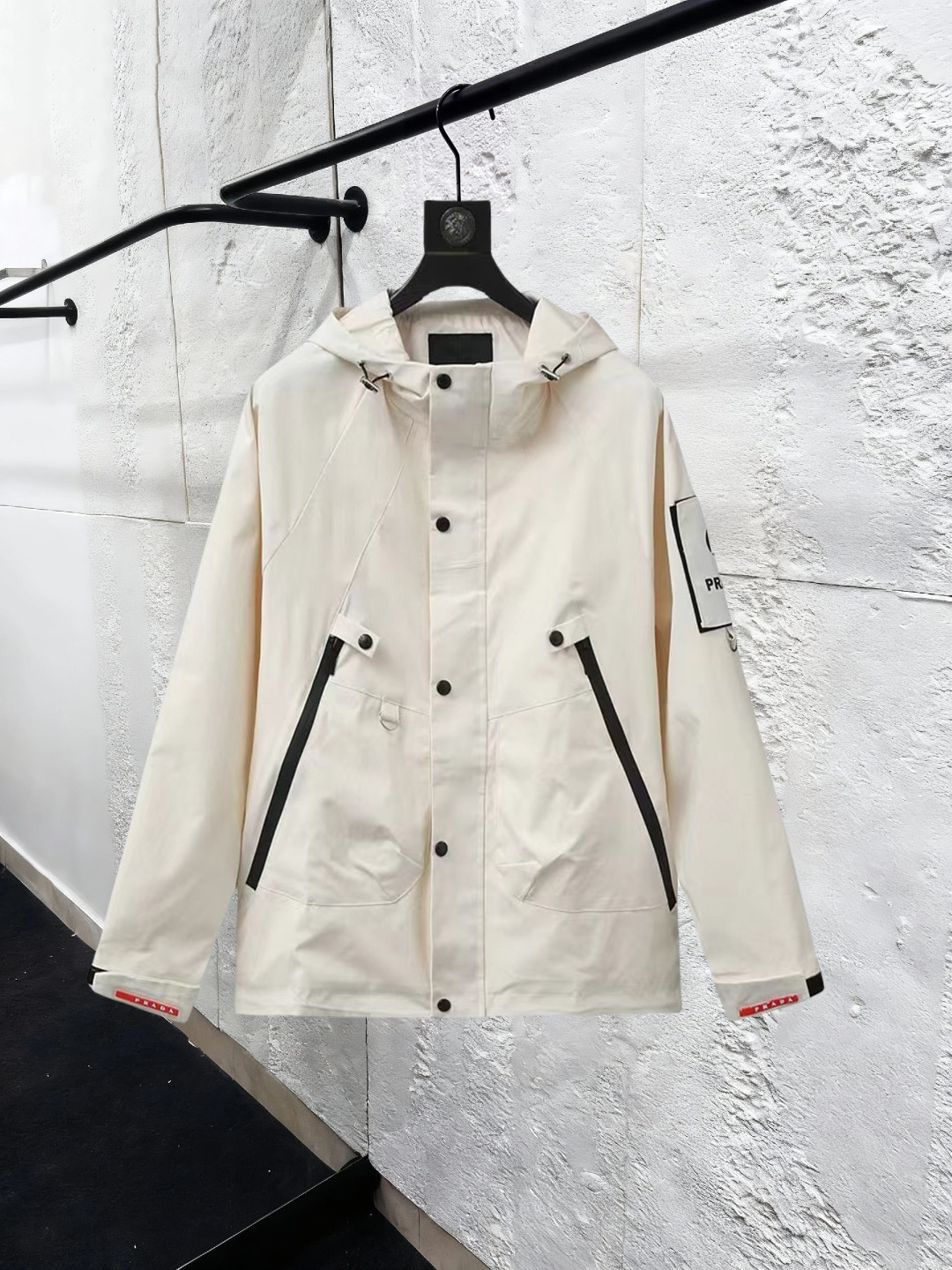 Prada Clothing-317