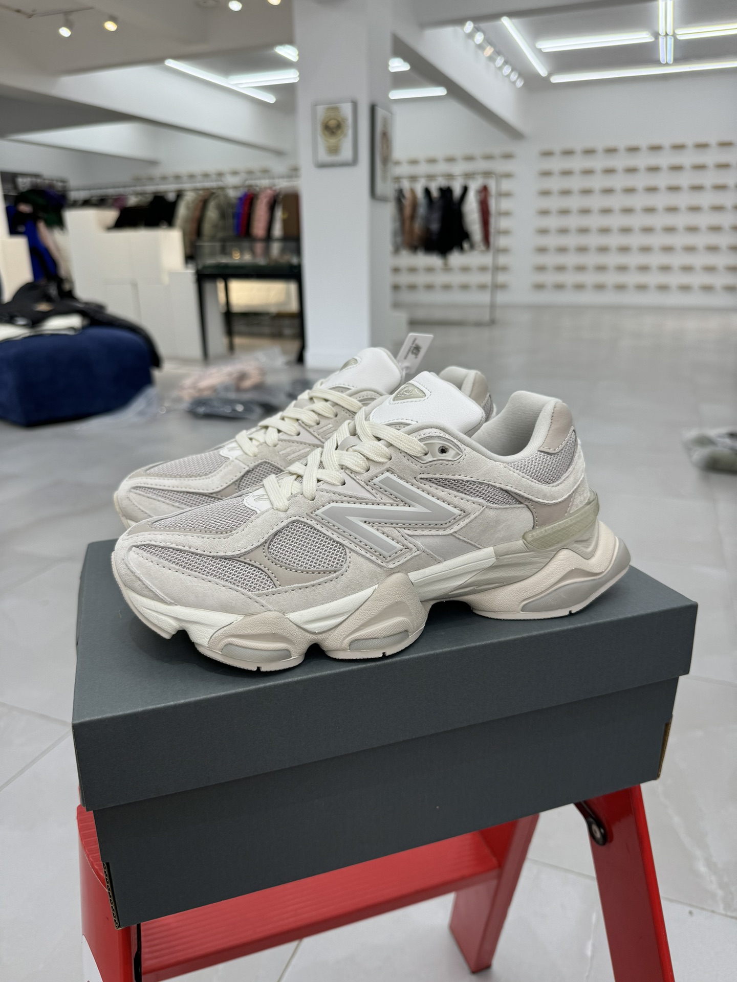 New Balance Sneakers-206