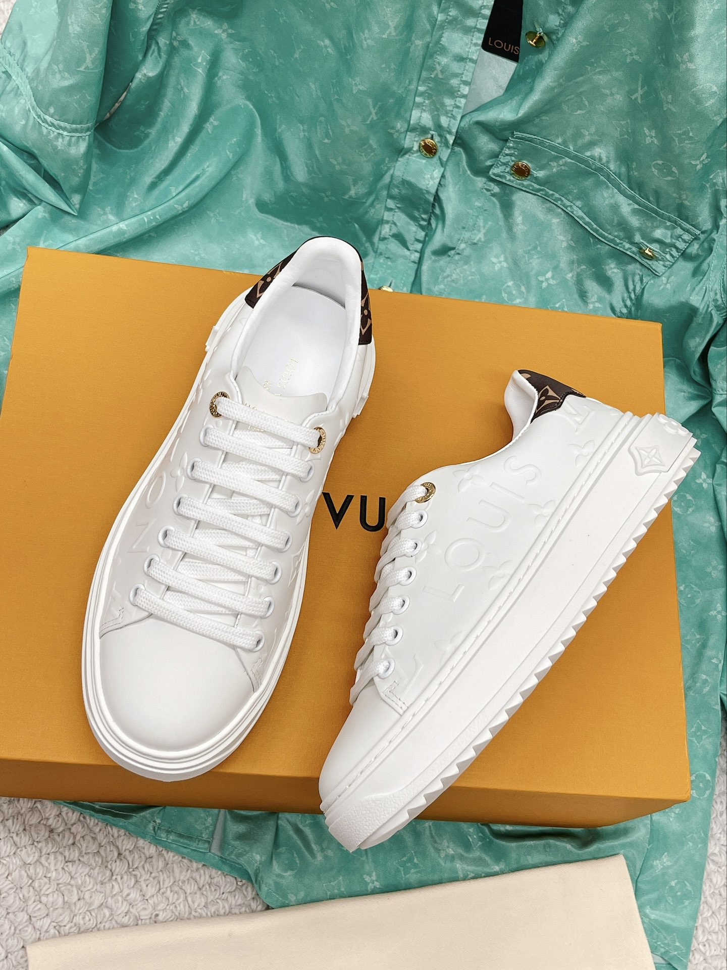 Lv Sneakers-106