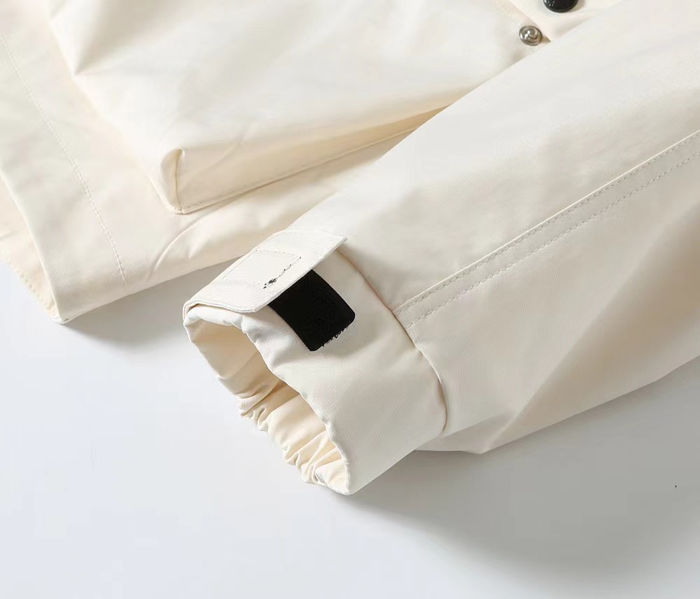 Prada Clothing-312