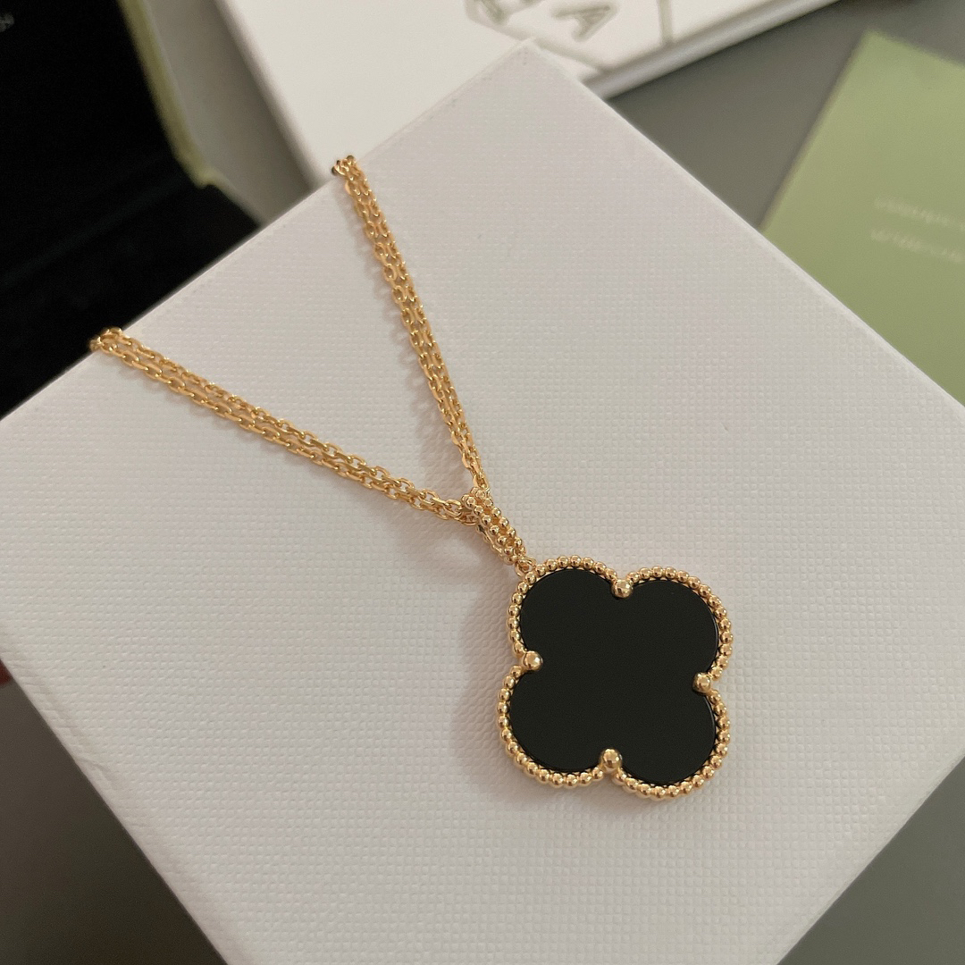 Van Cleef & Arpels necklace-44