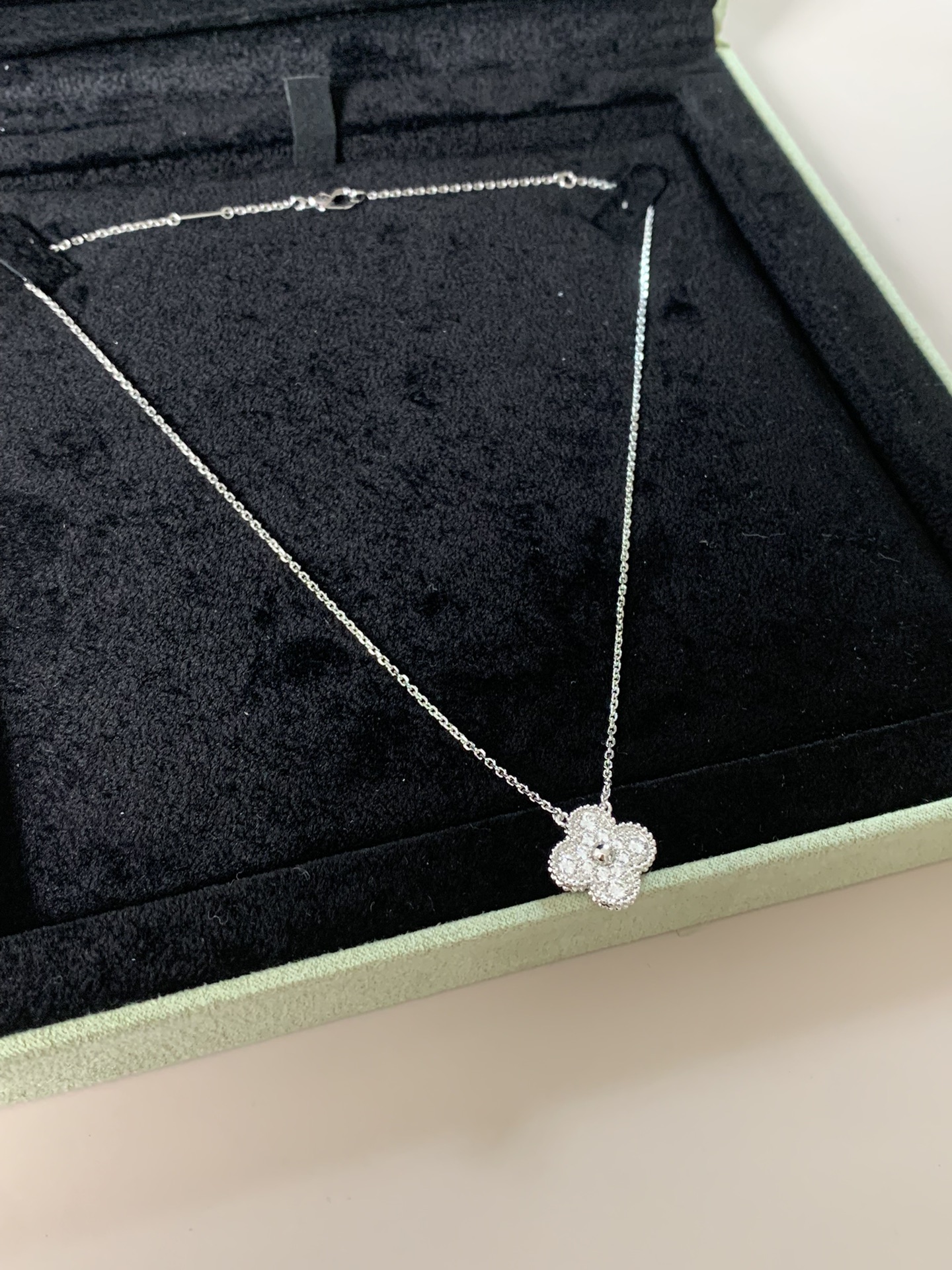 Van Cleef & Arpels necklace-83