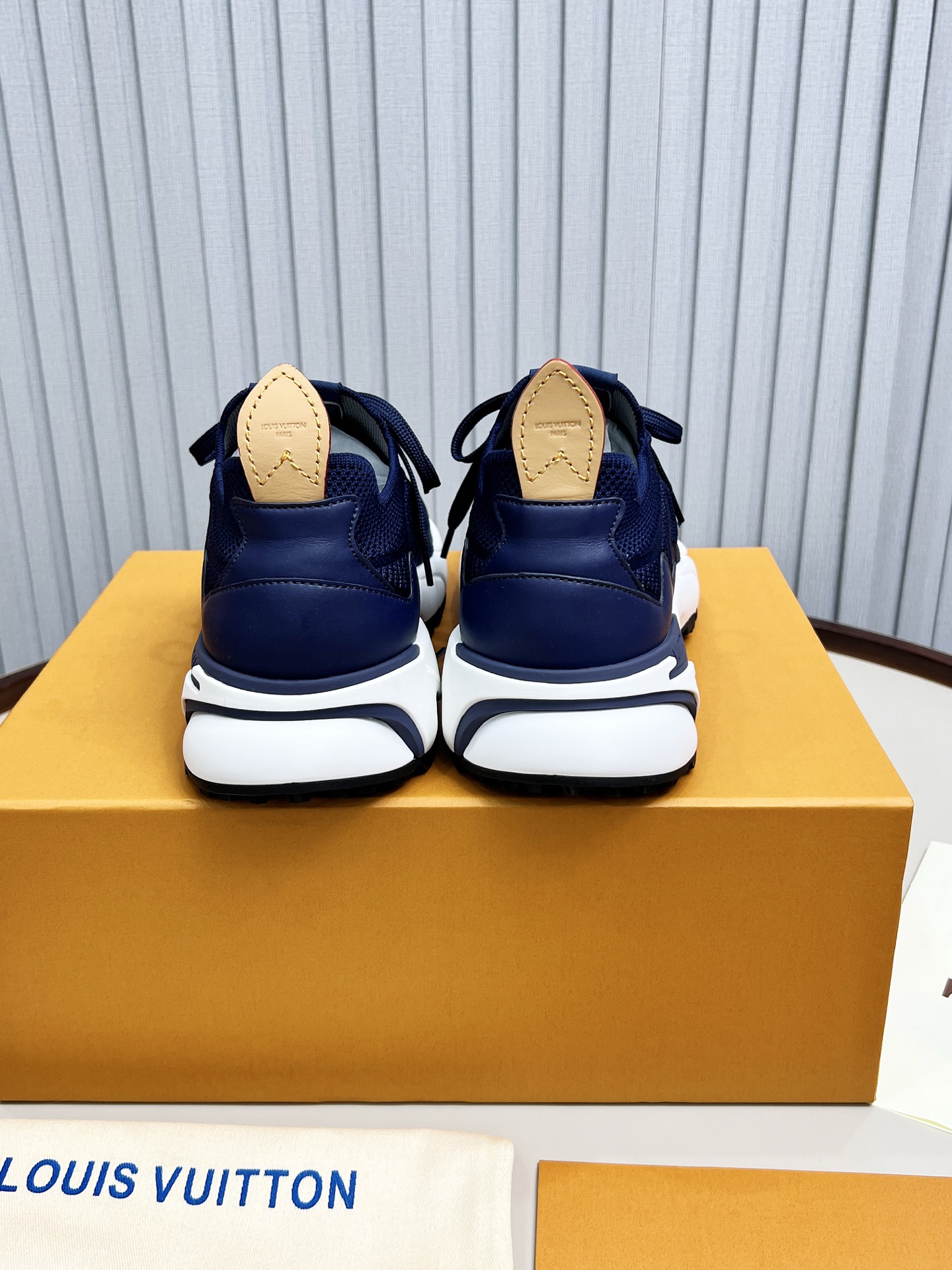 Lv Sneakers-1