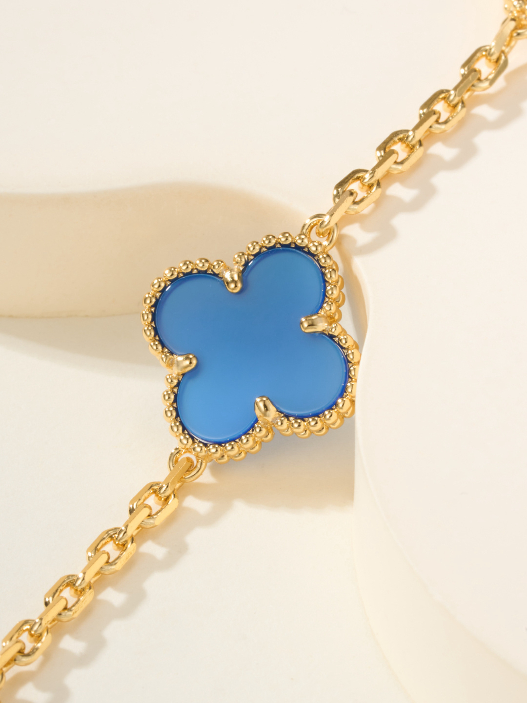 Van Cleef & Arpels Bracelet-67