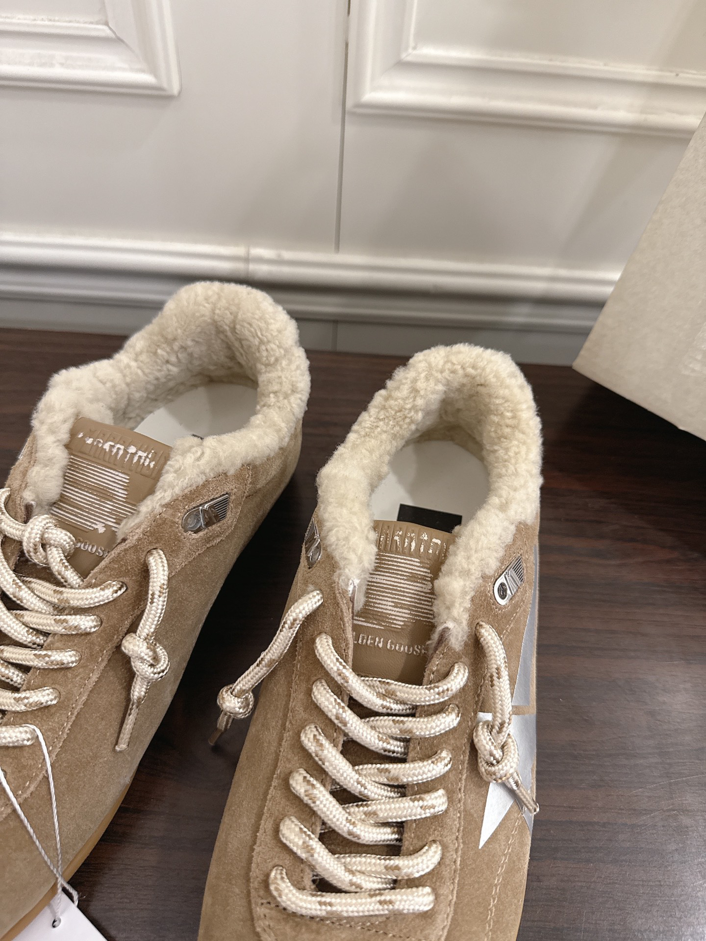 Golden Goose Sneakers-32
