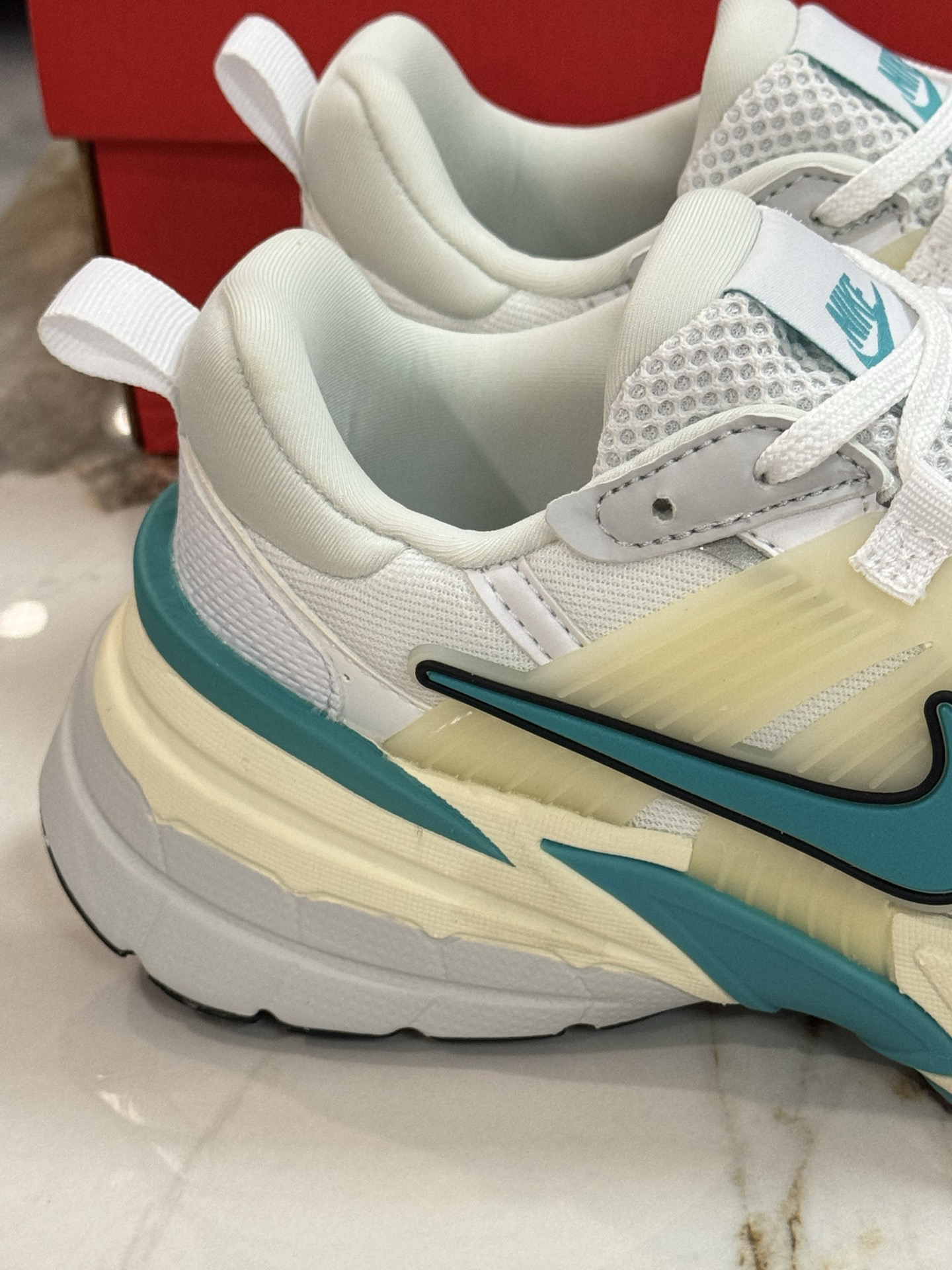 Nike Sneakers-245