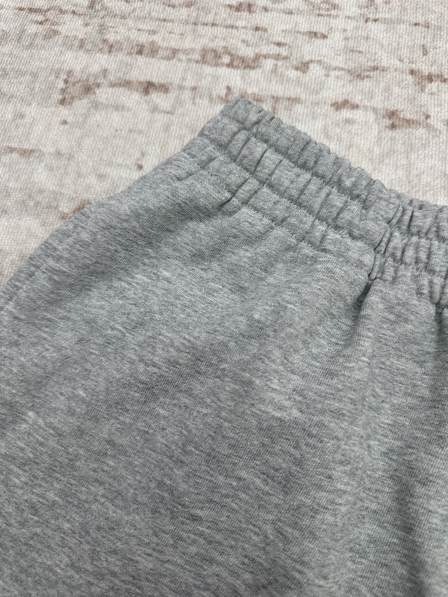 Balenciaga clothing-18