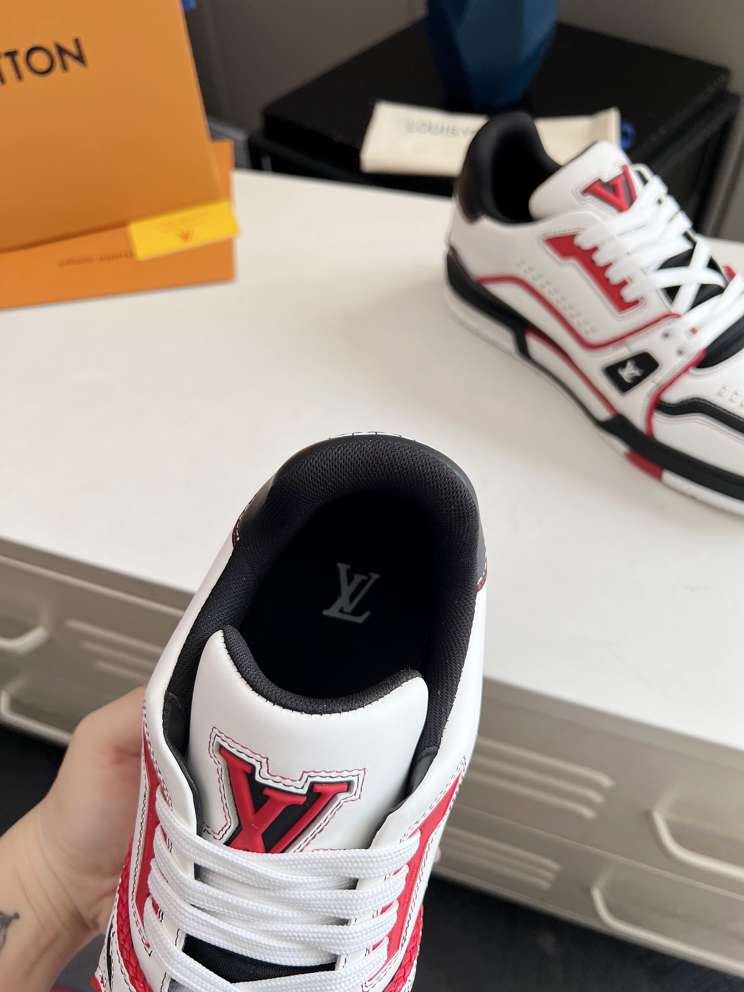 Lv Sneakers-68