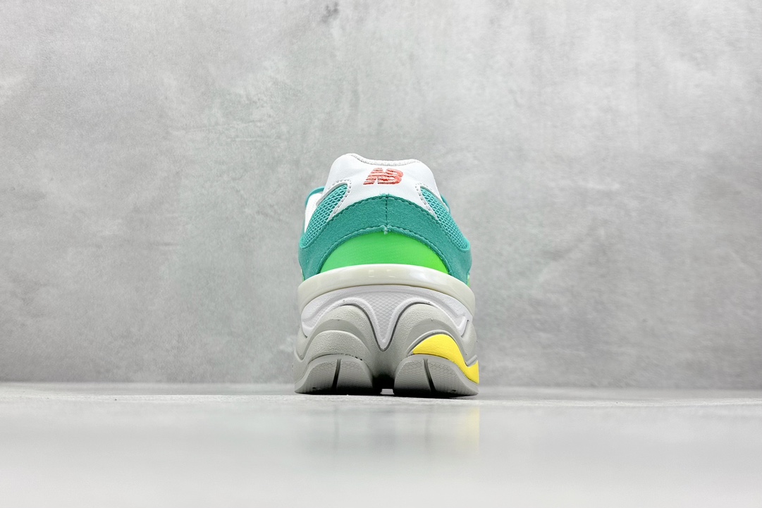 New Balance Sneakers-154