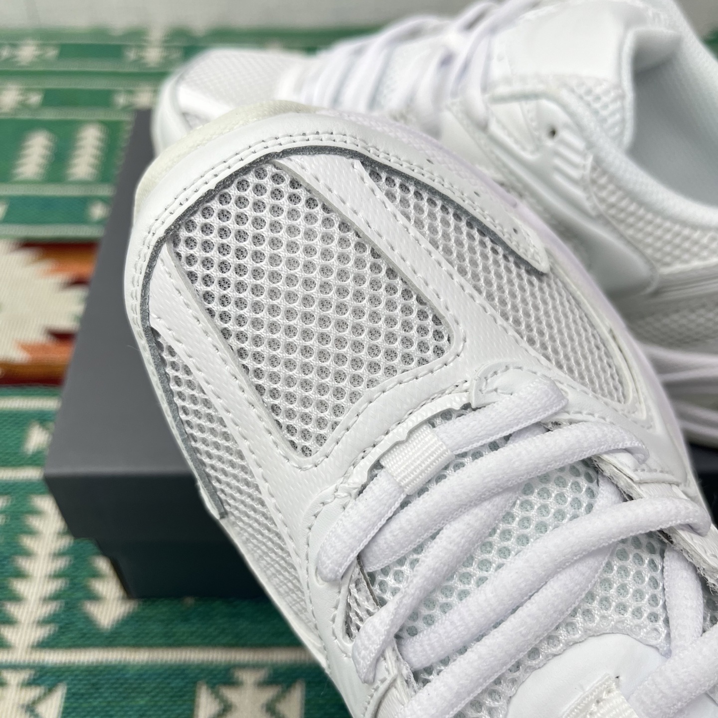 New Balance Sneakers-163