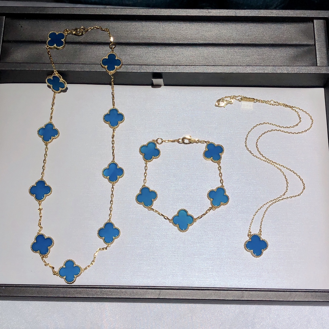 Van Cleef & Arpels Bracelet-120