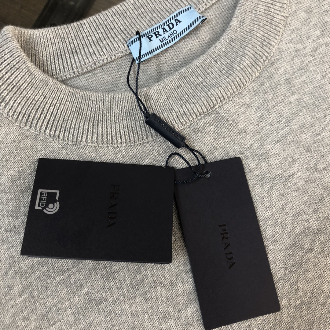 Prada clothing-185