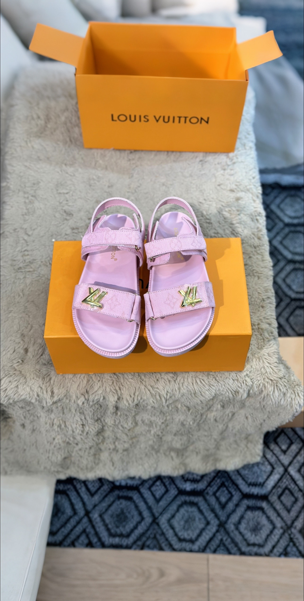 LV Summer footwear