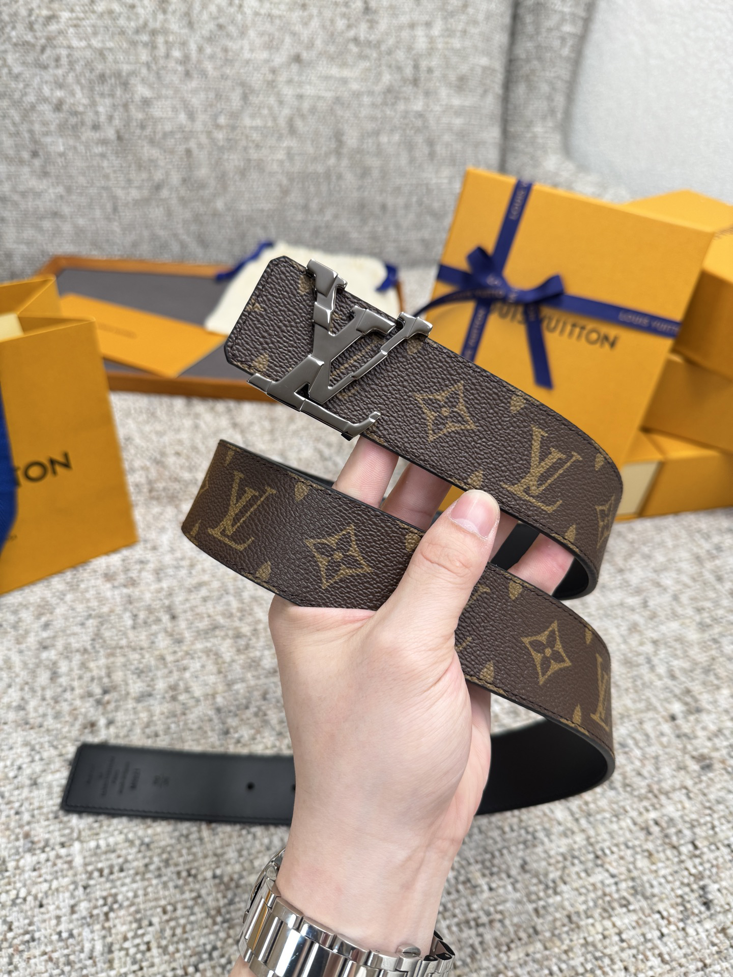 Lv belt-64