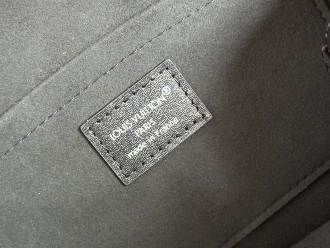 Louis Vuitton Hot New Product-202