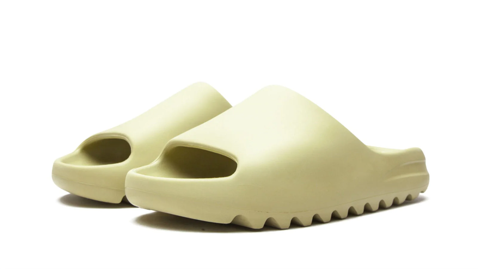 YEEZY SLIDE 
