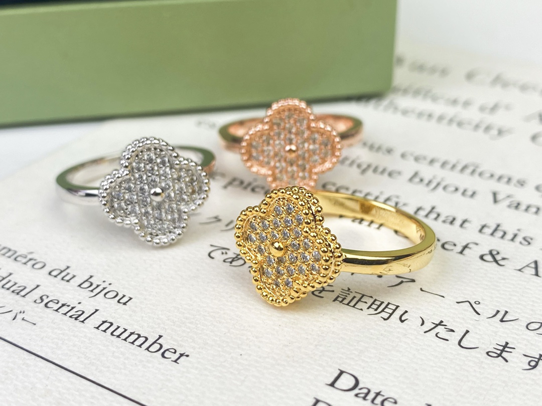 Van Cleef & Arpels ring-18