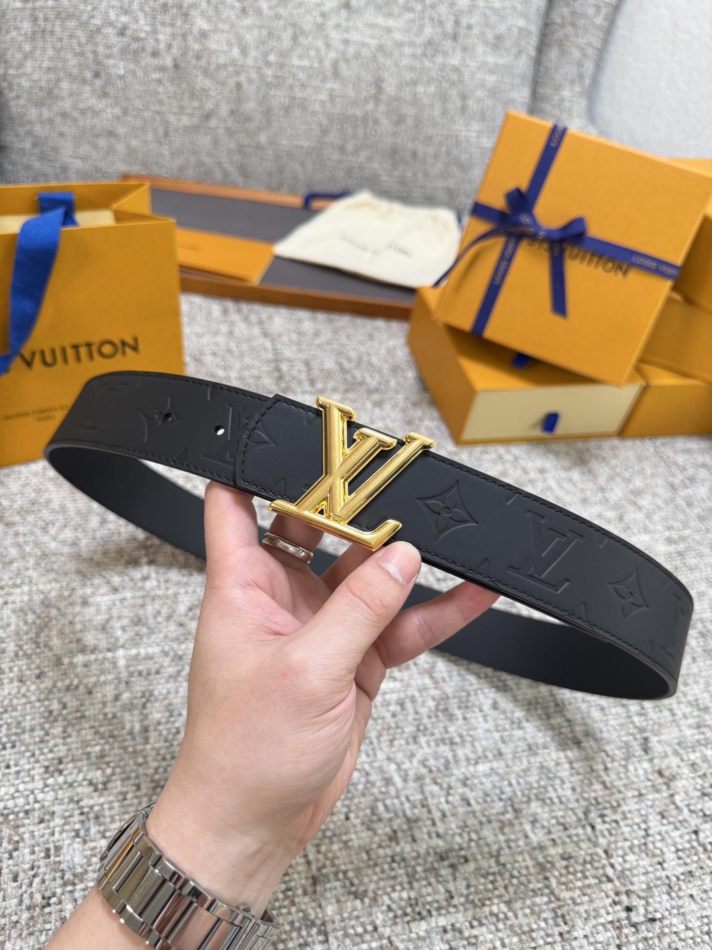 Lv belt-24