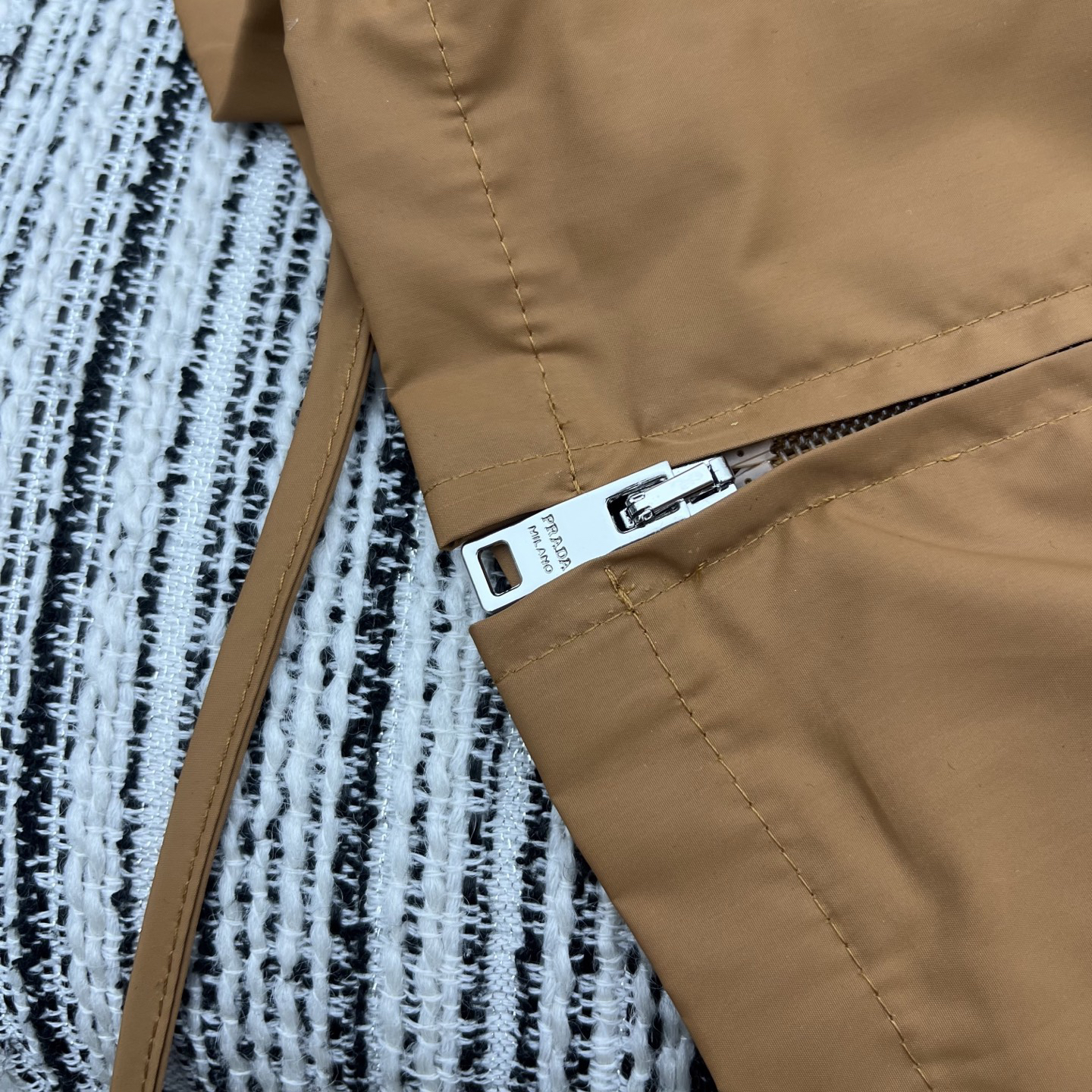 Prada Clothing-295