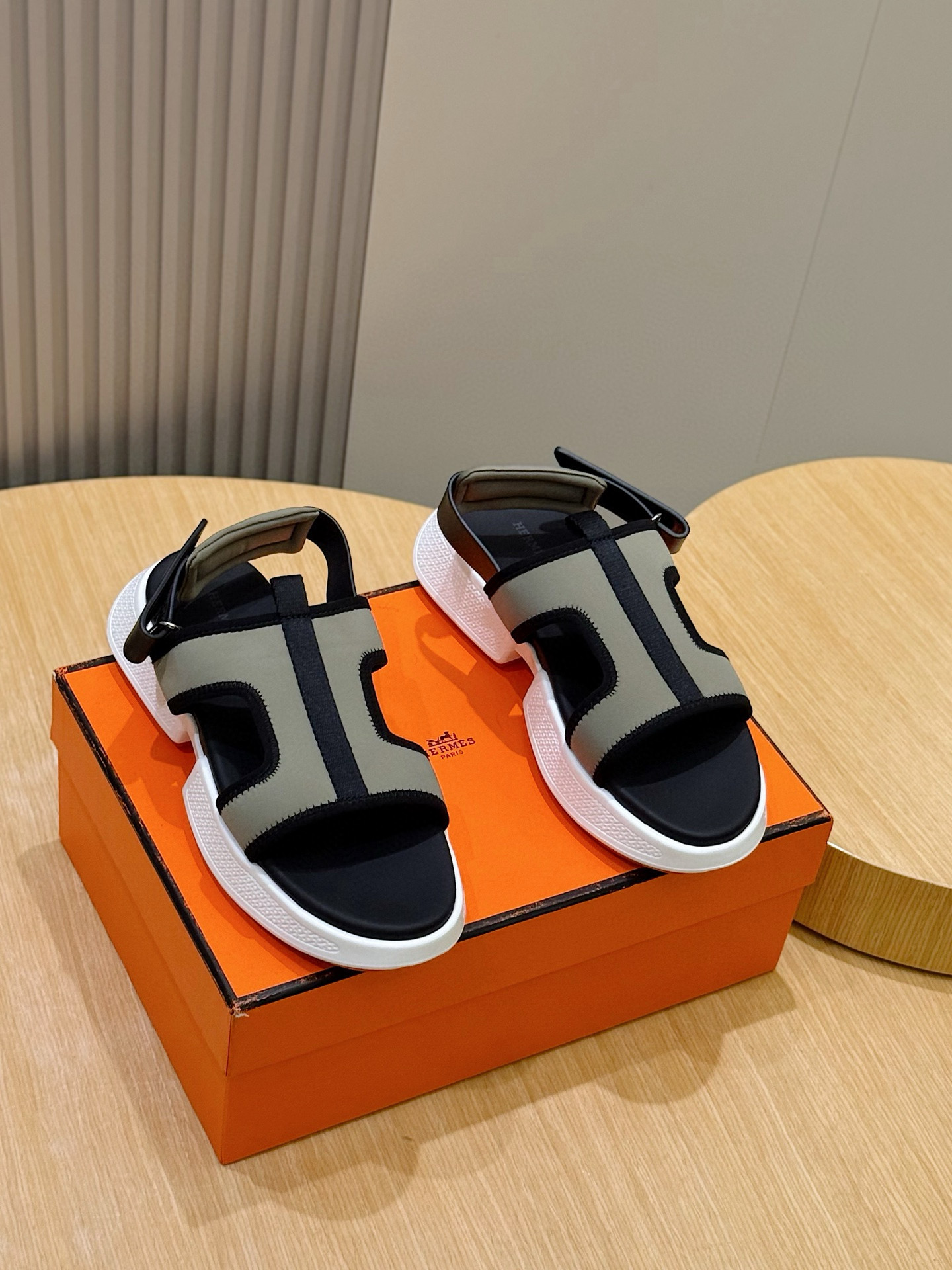 Hermes Summer footwear