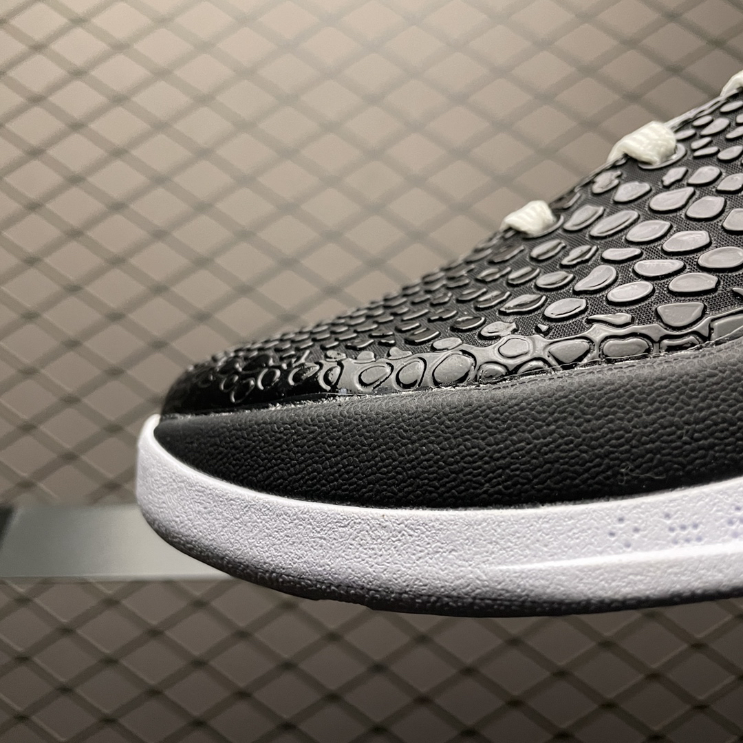 Nike Sneakers-140