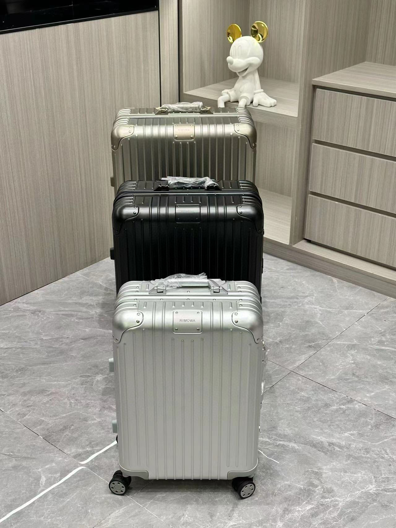 RIMOWA luggage-16