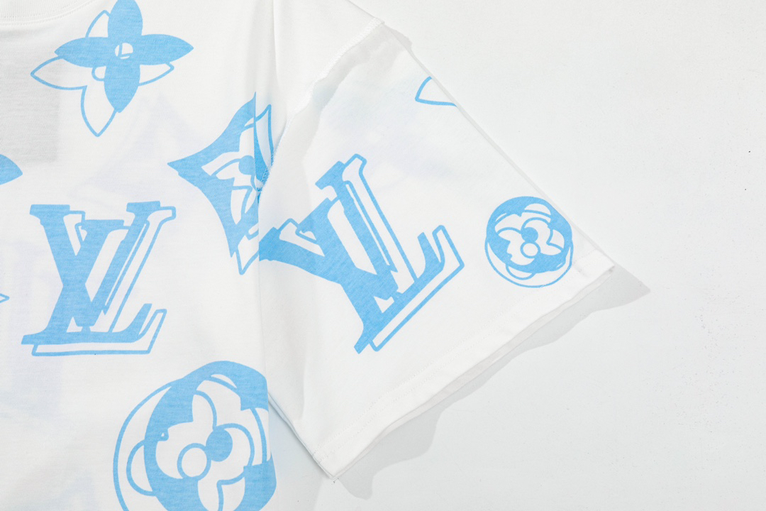 LV clothing-82