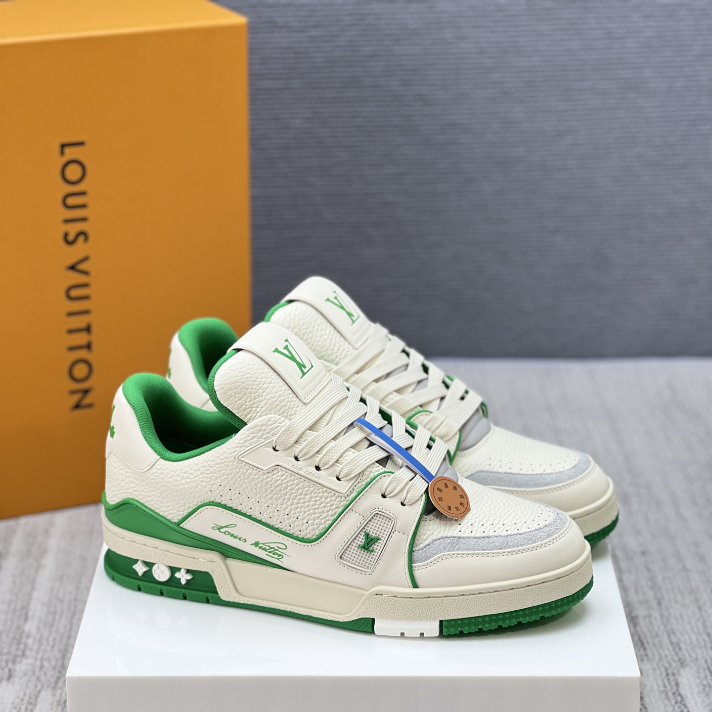 Lv Sneakers-150