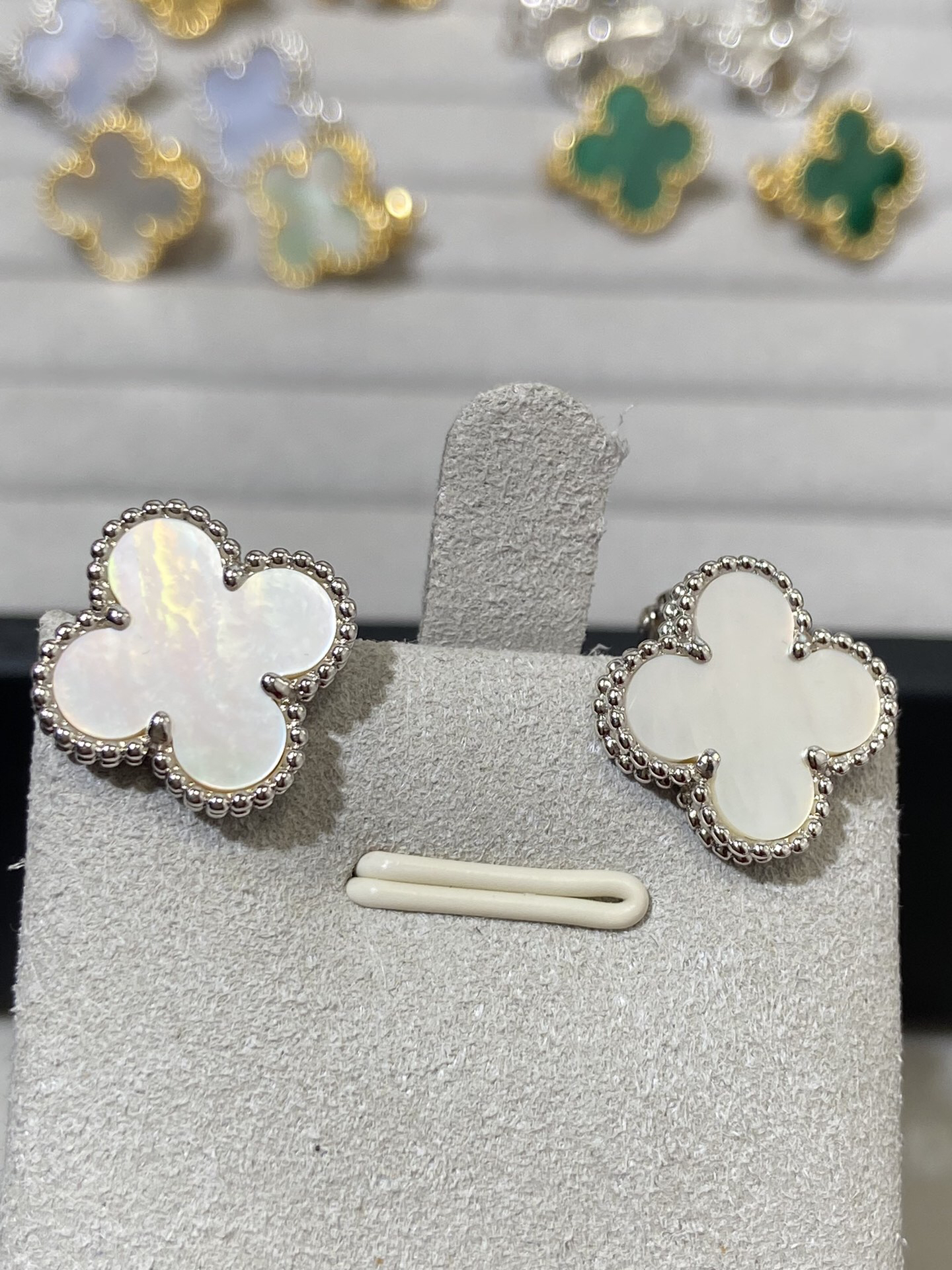 Van Cleef & Arpels earring-3