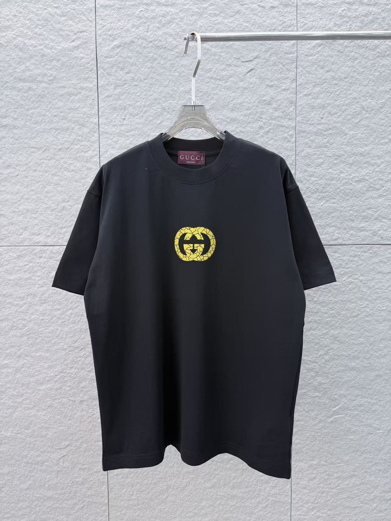 Gucci clothing-164