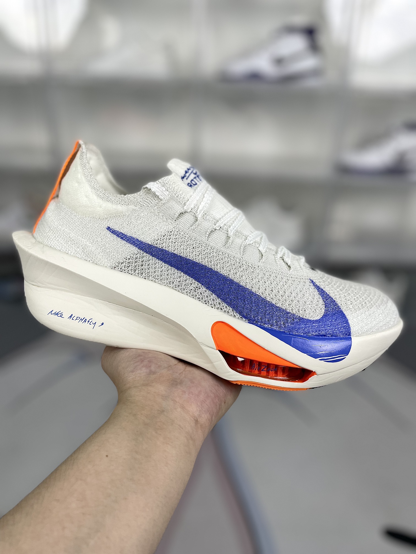 Nike Sneakers-330