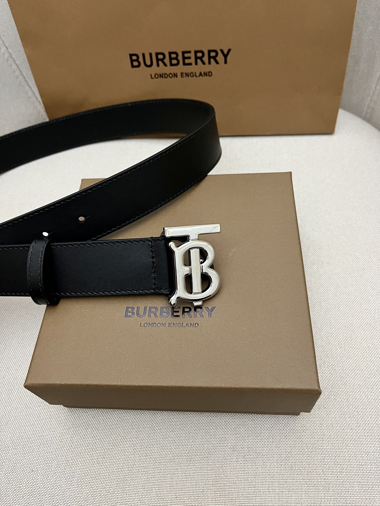 Burberry belt-94