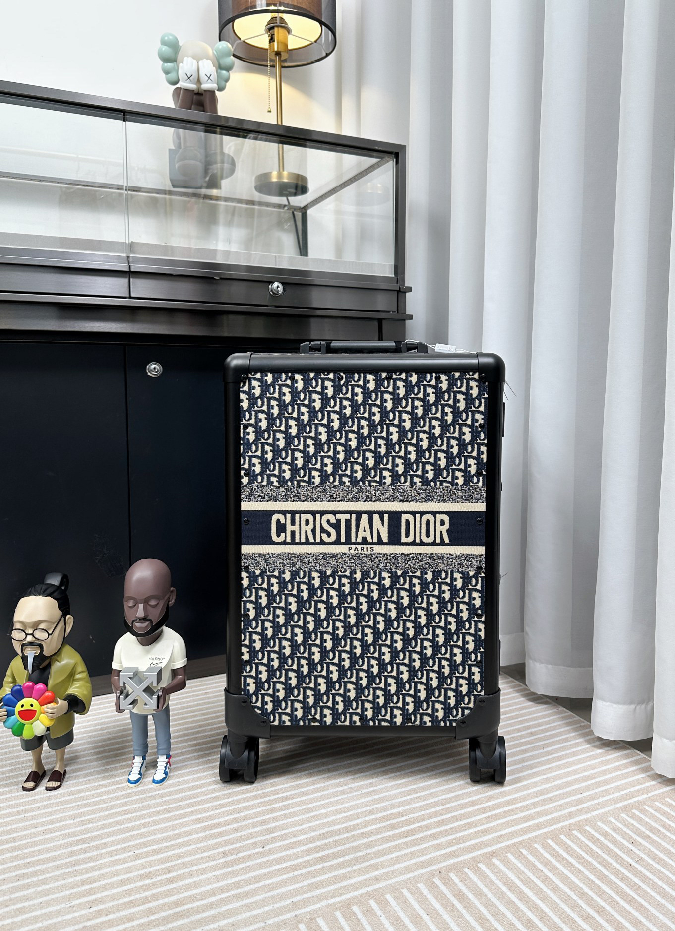 Dior luggage-33