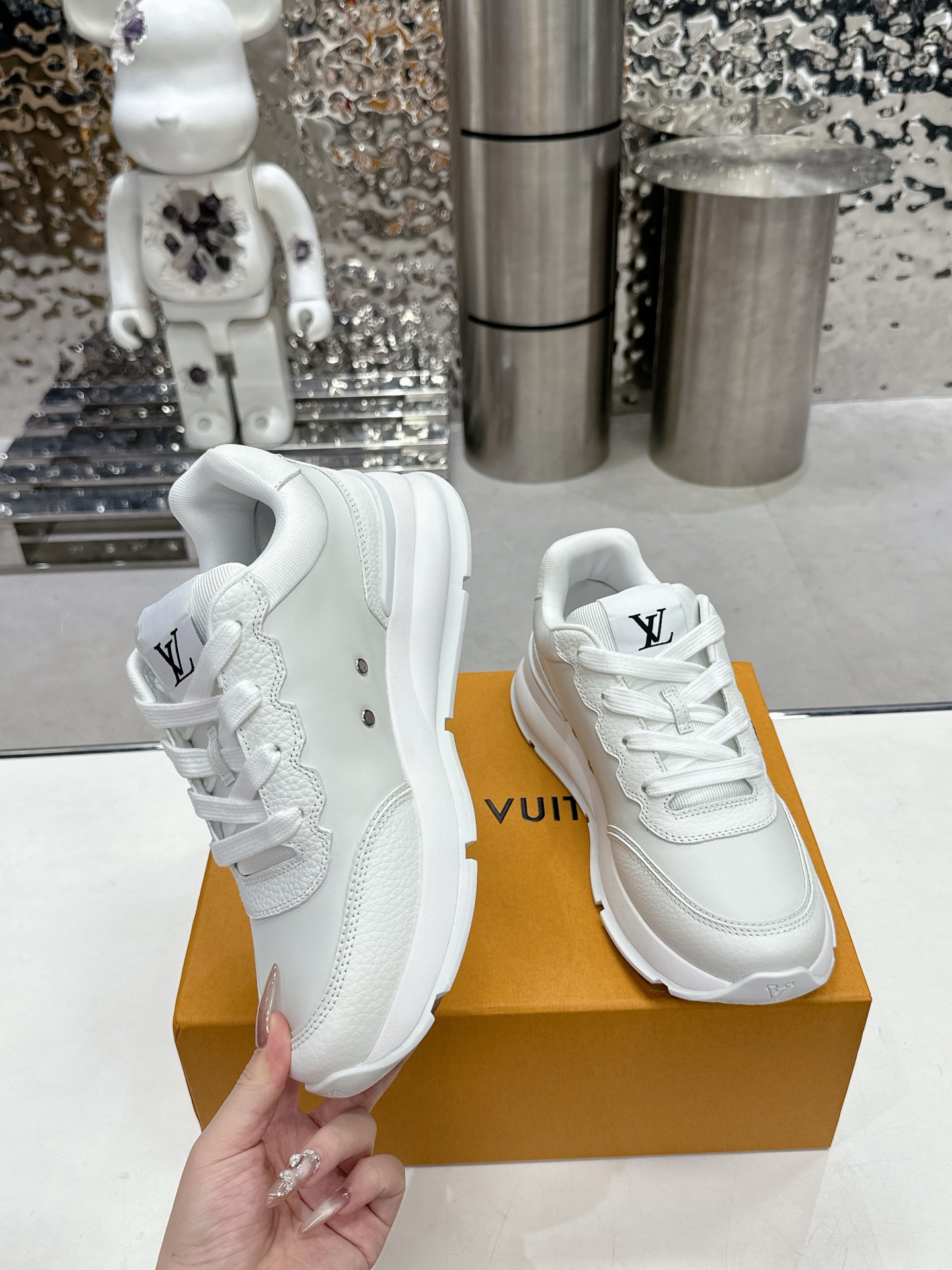 Lv Sneakers-6