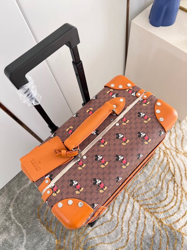 Gucci luggage-7