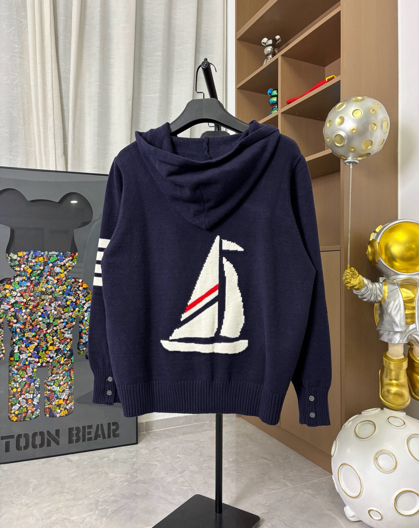 LV Clothing-304