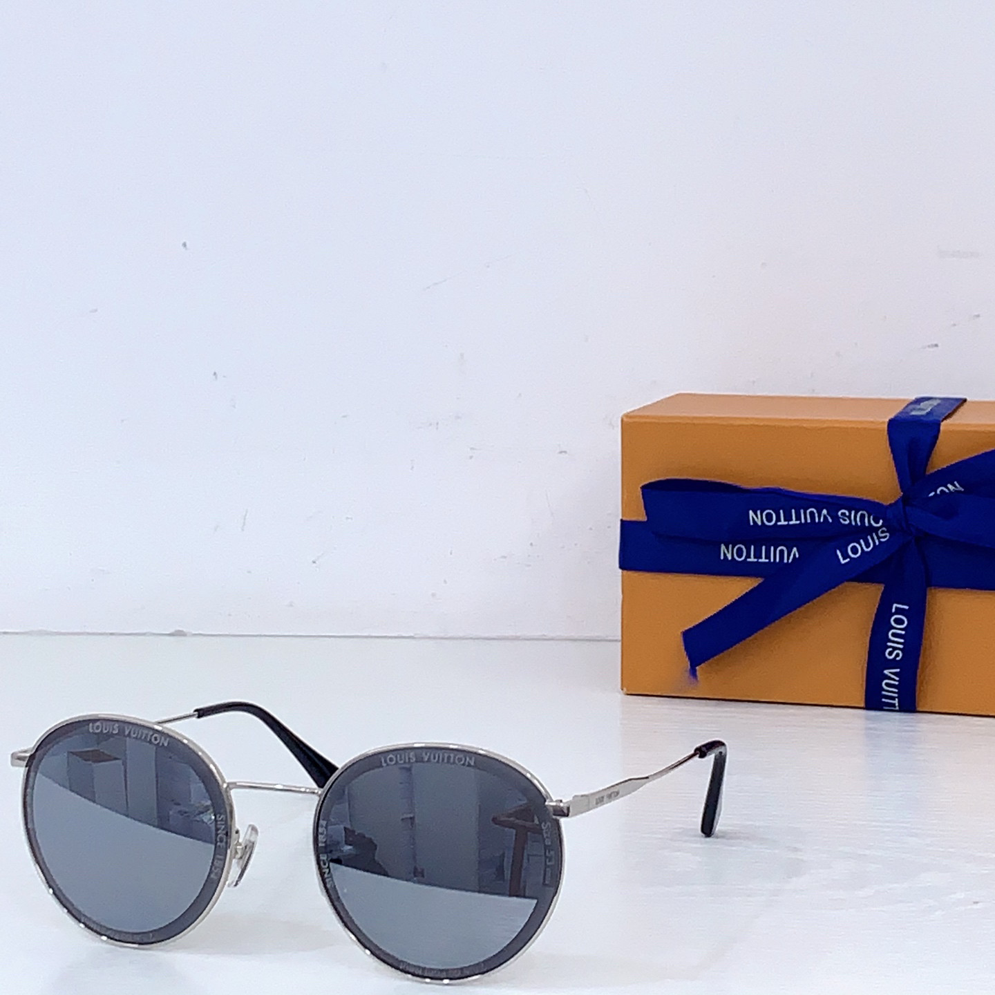 LV glasses-71